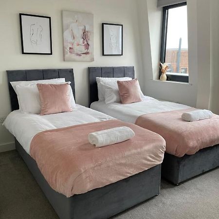 Premier Suite- Bedford City Centre With Free Gym & Parking Eksteriør billede