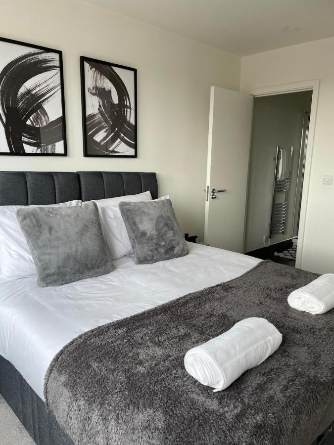 Premier Suite- Bedford City Centre With Free Gym & Parking Eksteriør billede