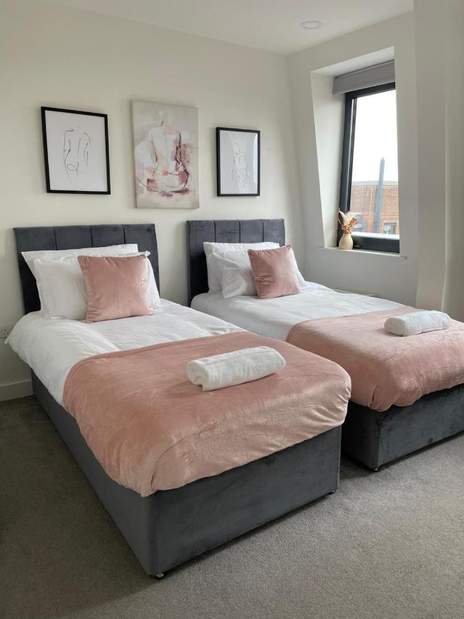 Premier Suite- Bedford City Centre With Free Gym & Parking Eksteriør billede