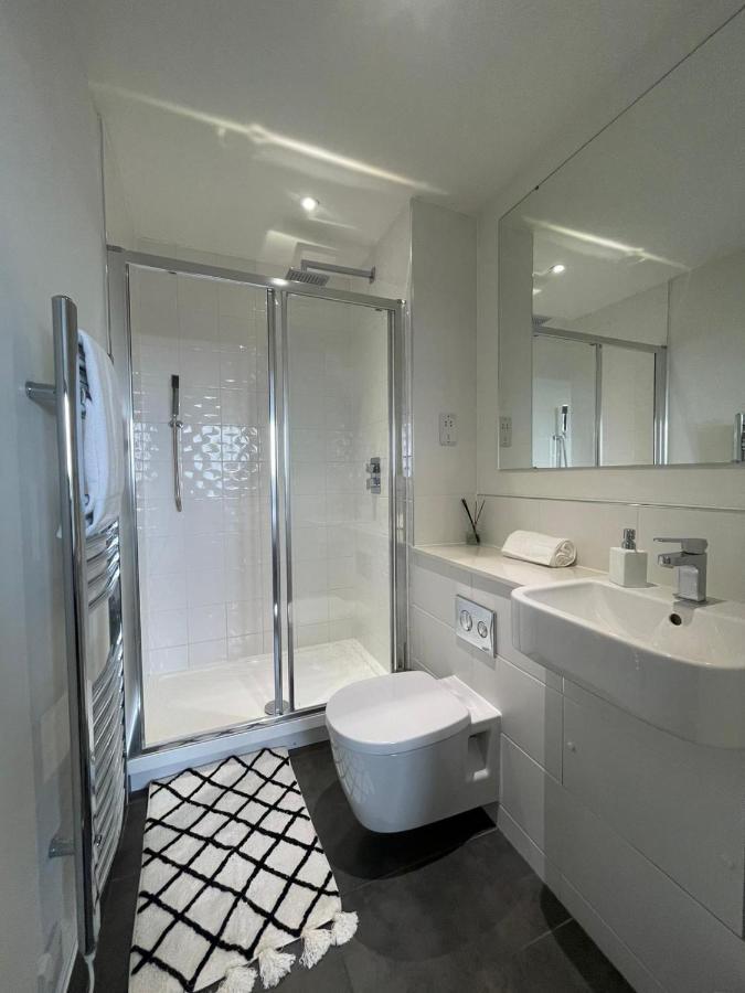 Premier Suite- Bedford City Centre With Free Gym & Parking Eksteriør billede
